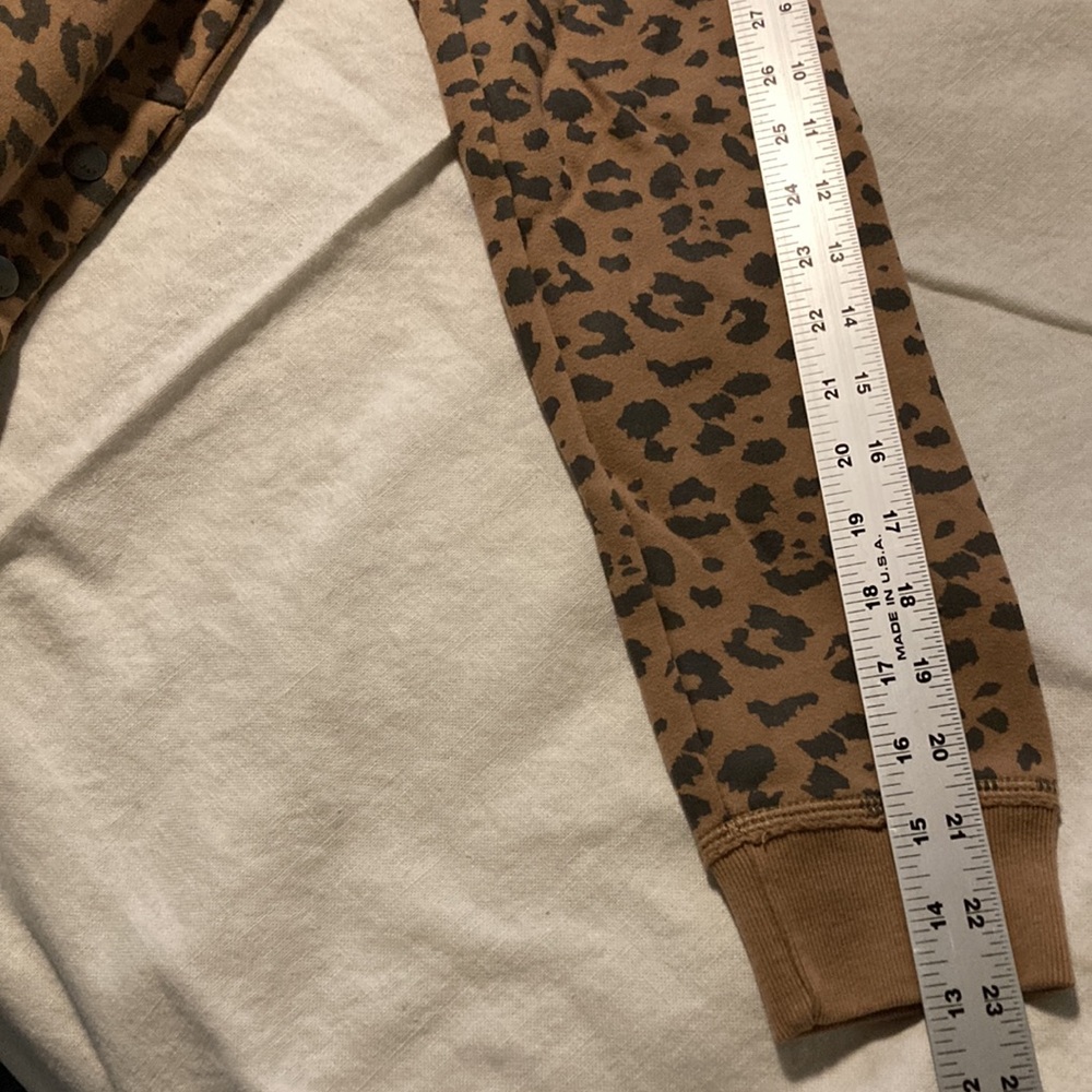 A&F Sweatshirt - Picture 4 of 6